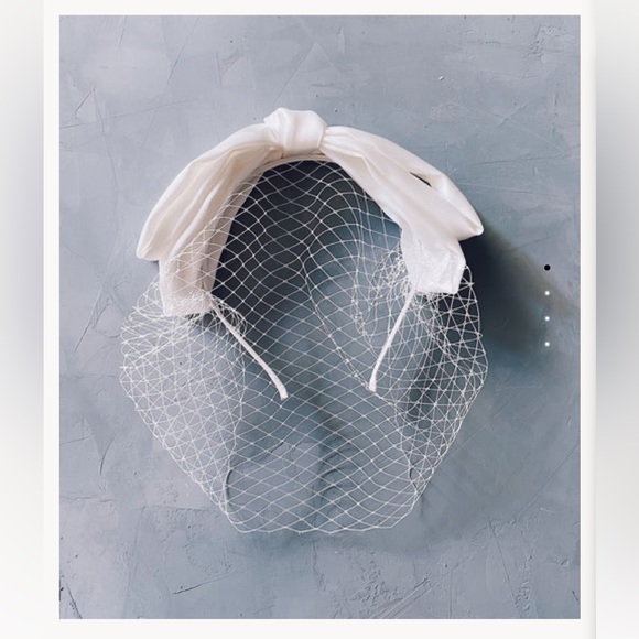 NIB Kristin Ess Veil Headband in Bright White - Picture 2 of 7